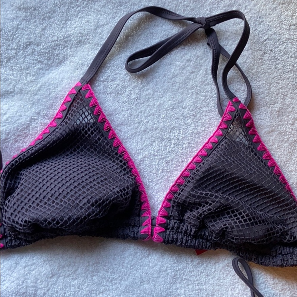 String bikini - Picture 3 of 4